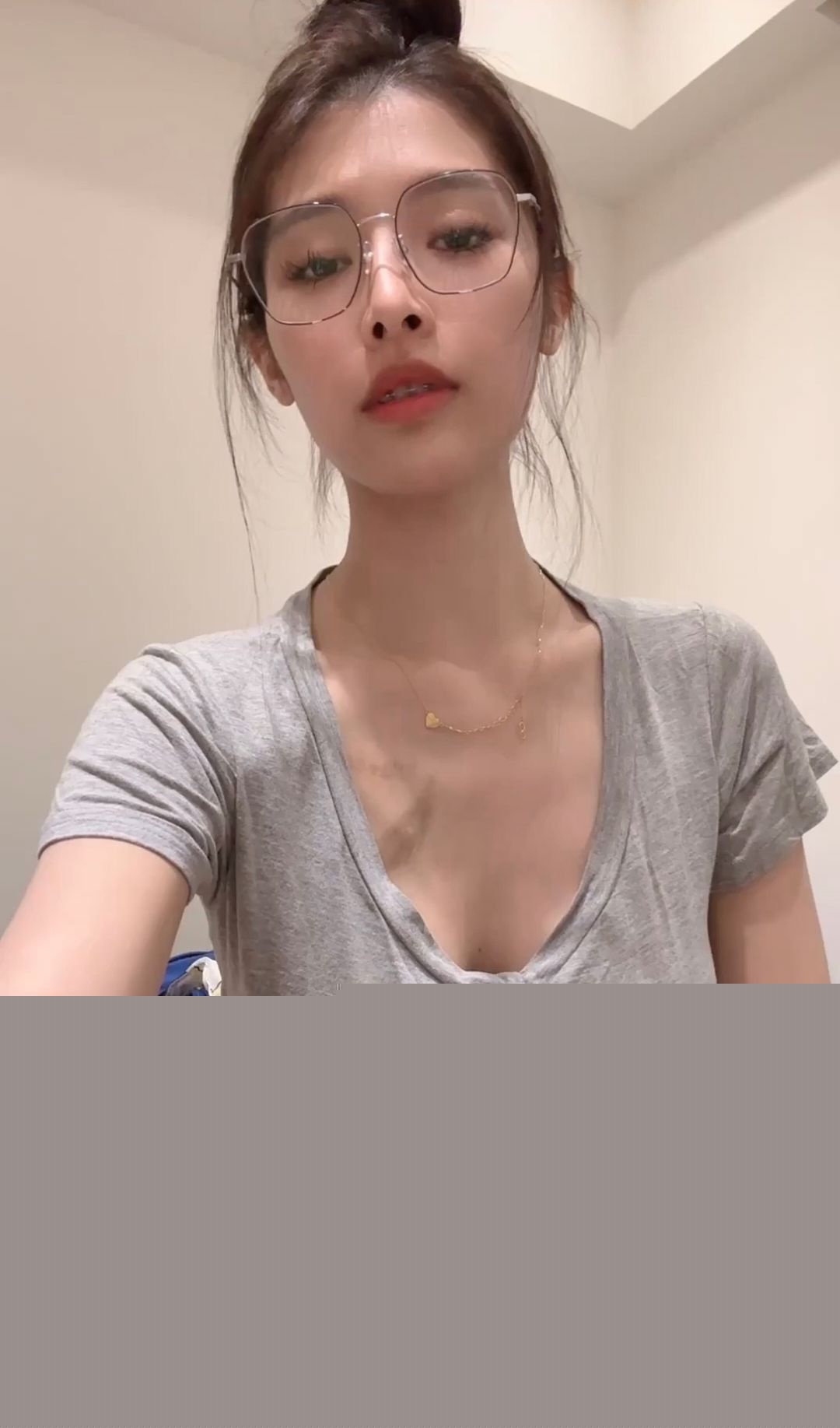 高颜值博主美胸私拍泄密1 高颜值博主美胸私拍泄密1