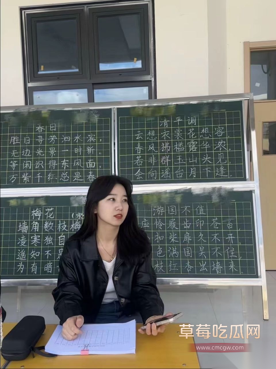 小学历史老师左茜被曝光不雅 22 小学历史老师左茜被曝光不雅 22