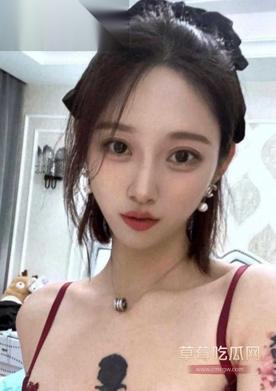 大奶精神小妹1.jpg 大奶精神小妹1.jpg