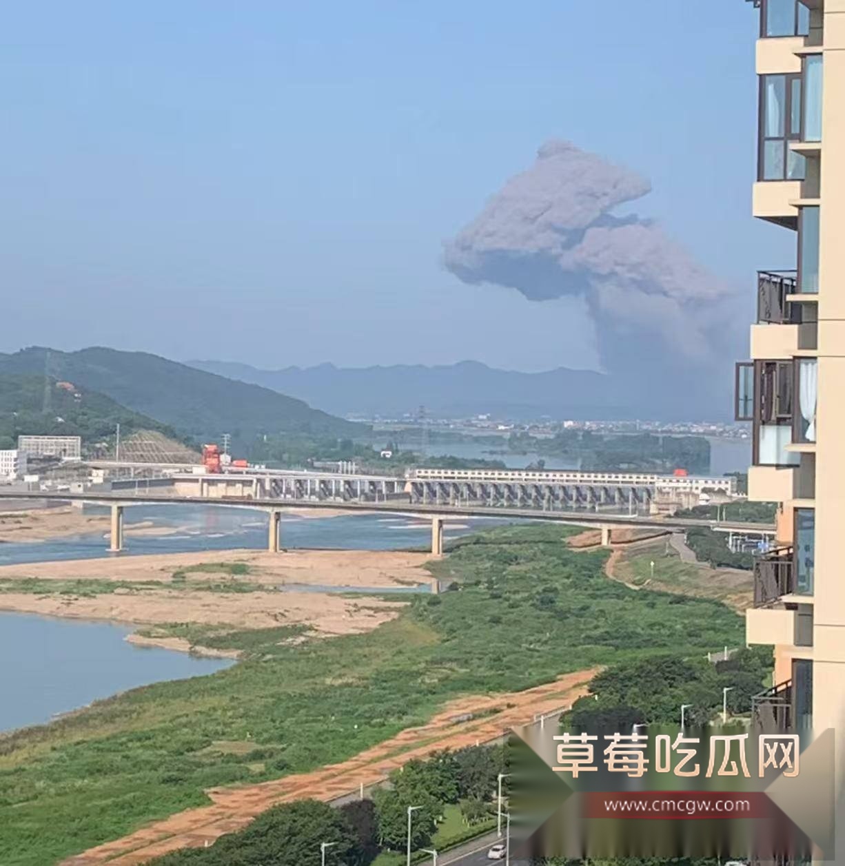 湖南临澧花炮厂爆炸 1 湖南临澧花炮厂爆炸 1
