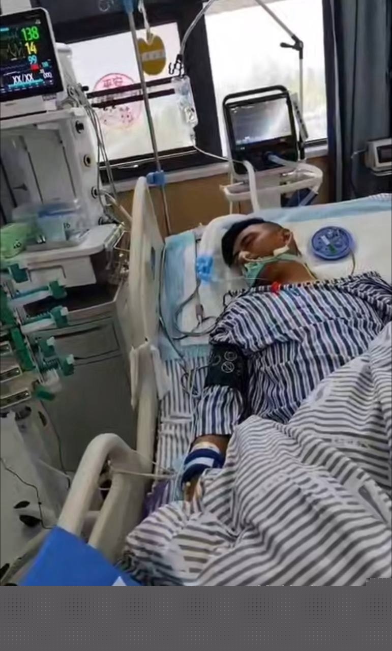 窗户打不开 热死了 3