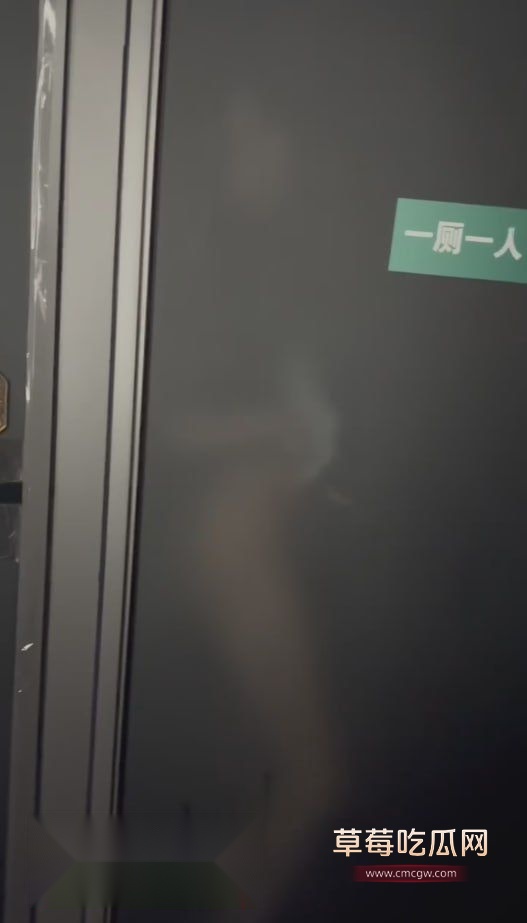酒吧厕所情侣啪啪事件1 酒吧厕所情侣啪啪事件1