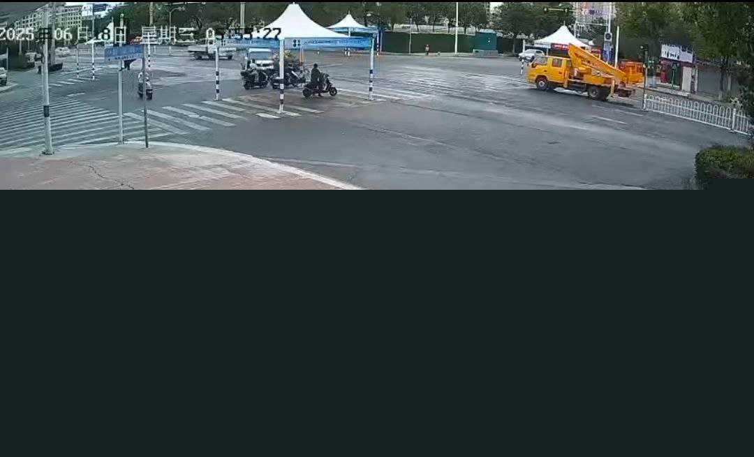 车祸2.jpg 车祸2.jpg
