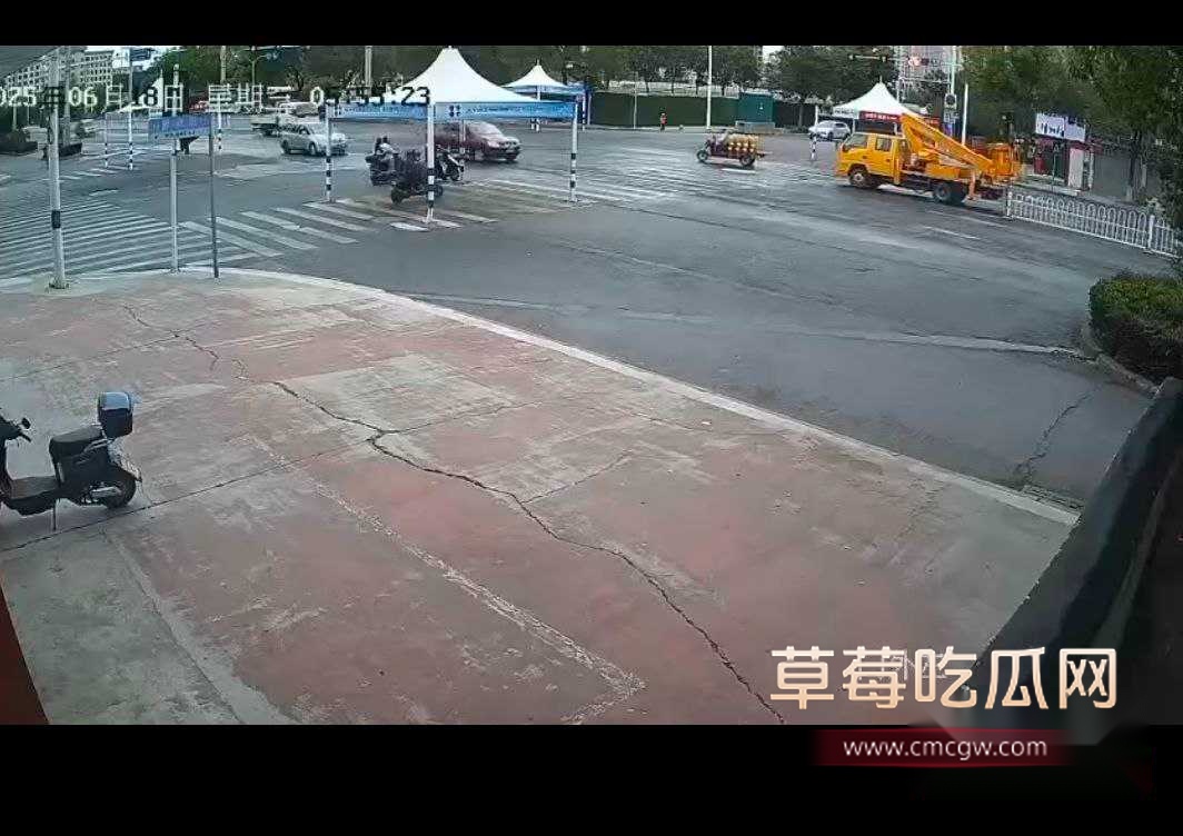 车祸4.jpg 车祸4.jpg