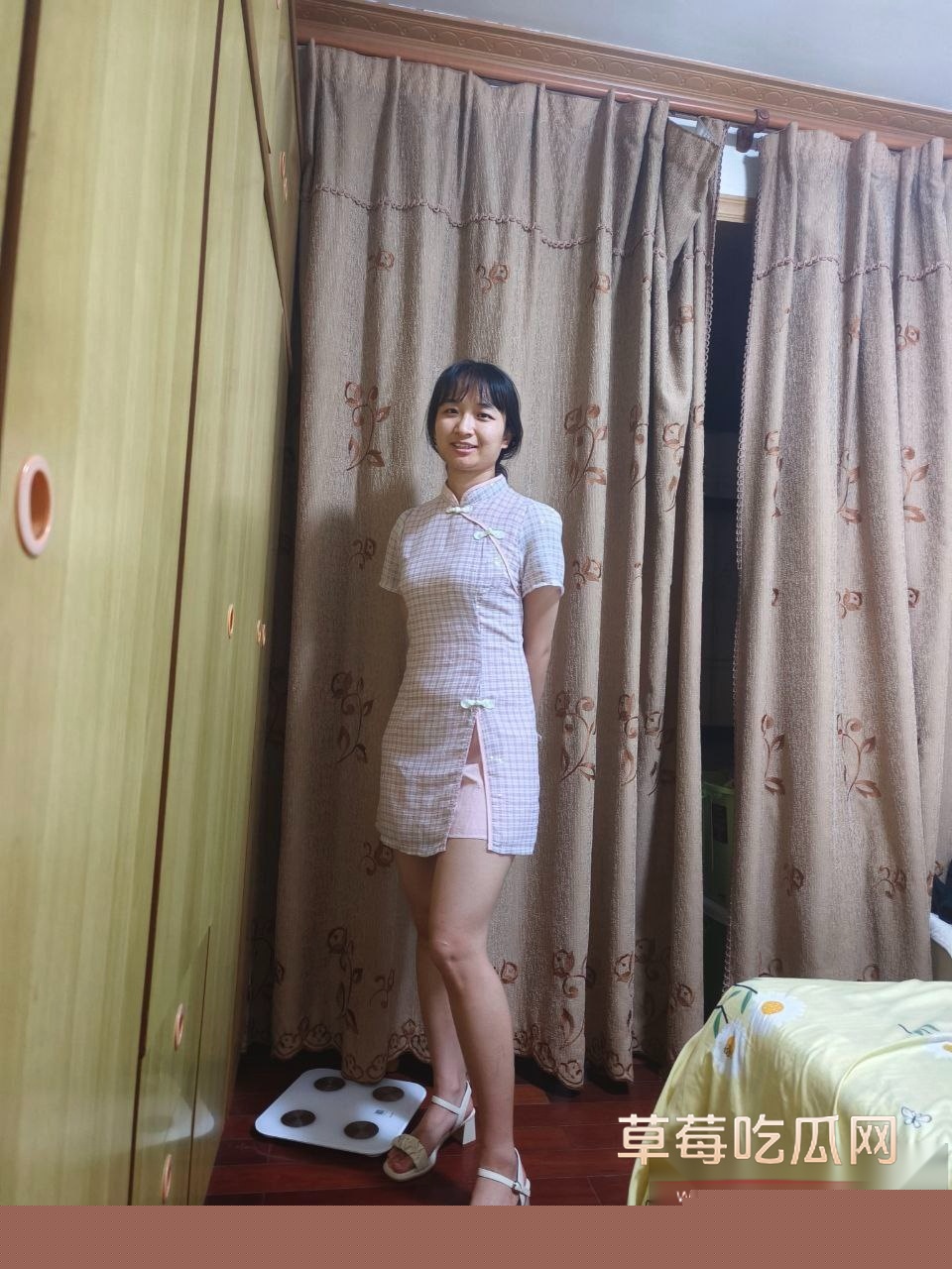 已婚护士被调教成眼镜婊小母狗 4 已婚护士被调教成眼镜婊小母狗 4