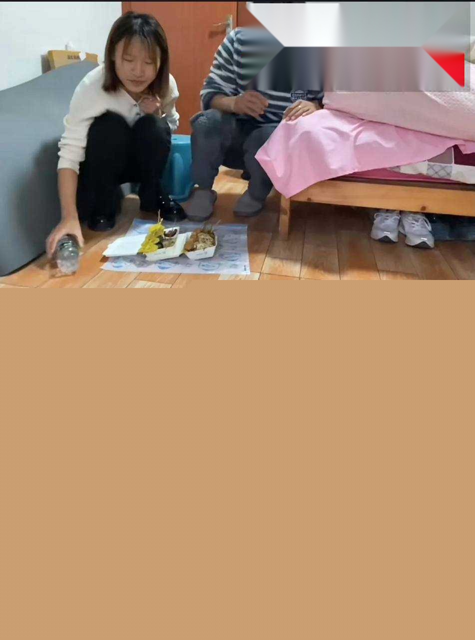 黑马情侣樱子12.jpg 黑马情侣樱子12.jpg