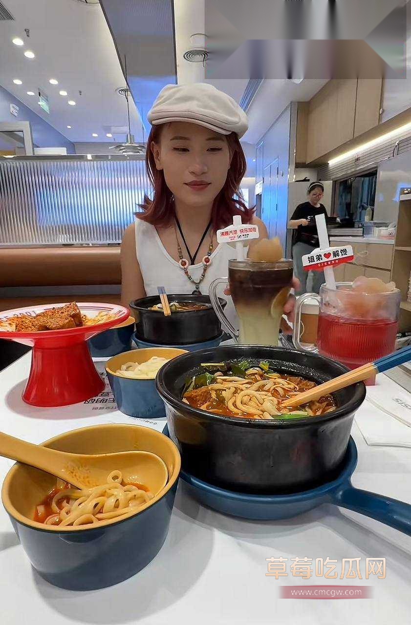 黑马情侣樱子15.jpg 黑马情侣樱子15.jpg