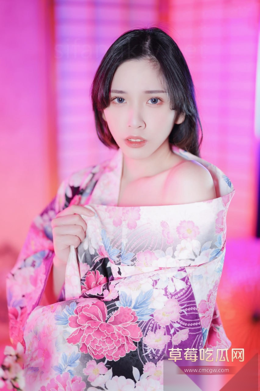 強制高潮N次  玩具四点抽插翻白眼 8