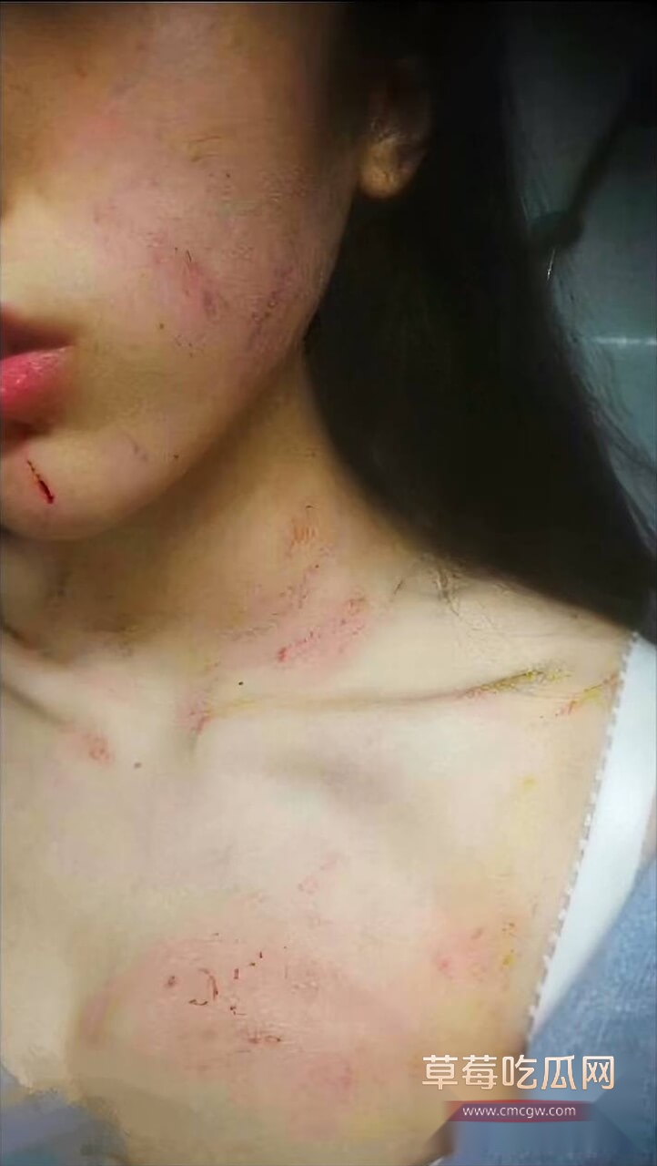 长不大的瓜葛出轨女粉丝家暴奇迹==妻子5.jpg 长不大的瓜葛出轨女粉丝家暴奇迹==妻子5.jpg