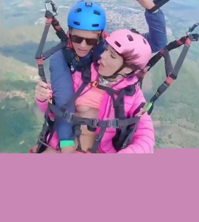 女富婆跳伞玩刺激4