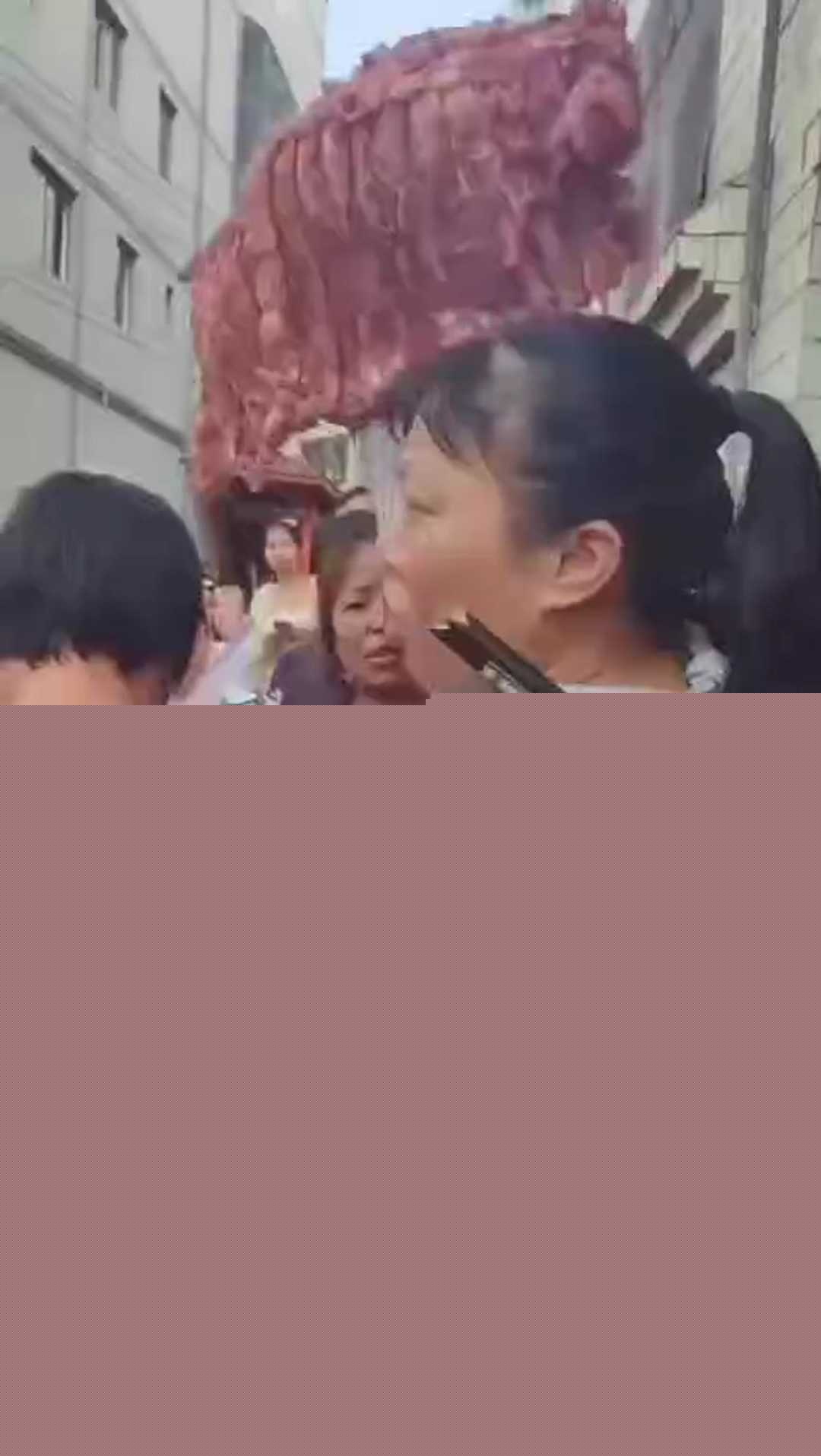 家长举报自贡富顺一小学食堂吃的是劣质肉 2
