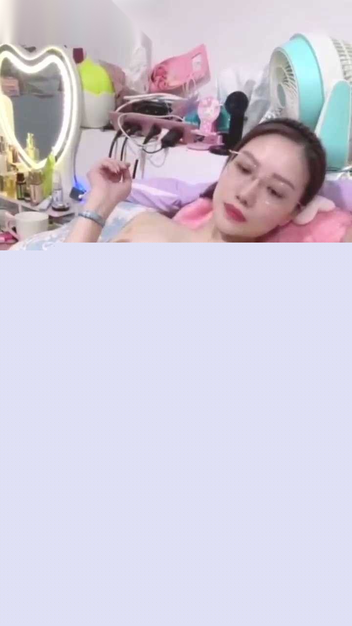 李蓉蓉1.jpg 李蓉蓉1.jpg