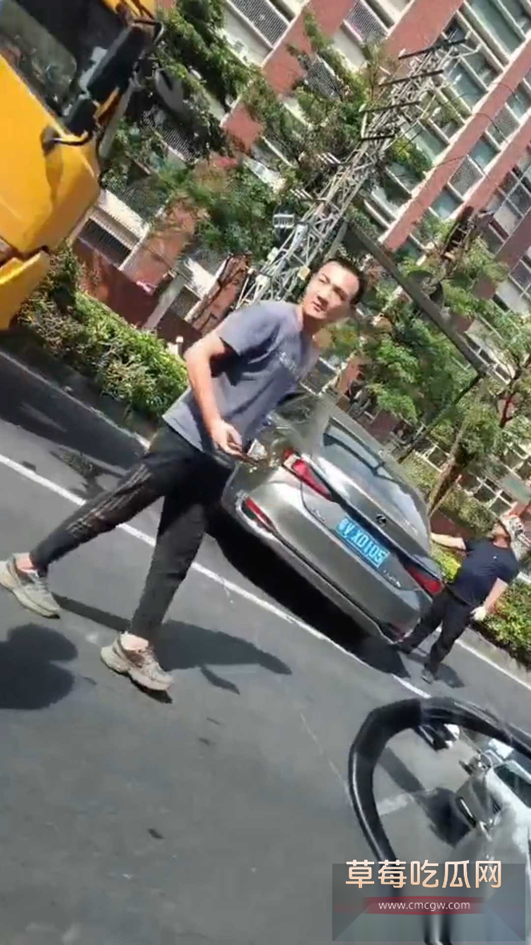 喝酒还敢这么嚣张 3 喝酒还敢这么嚣张 3