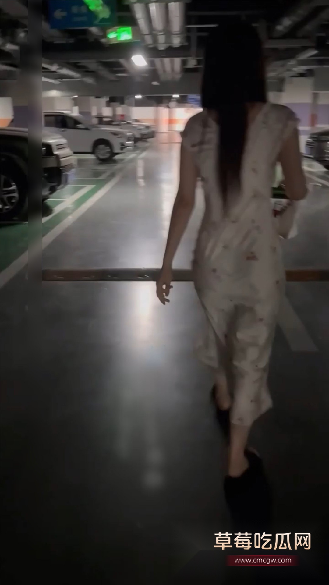 约骚女神丝绸旗袍 1 约骚女神丝绸旗袍 1