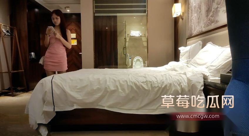刚下海的女大学生业务不太熟练却很用心1 刚下海的女大学生业务不太熟练却很用心1