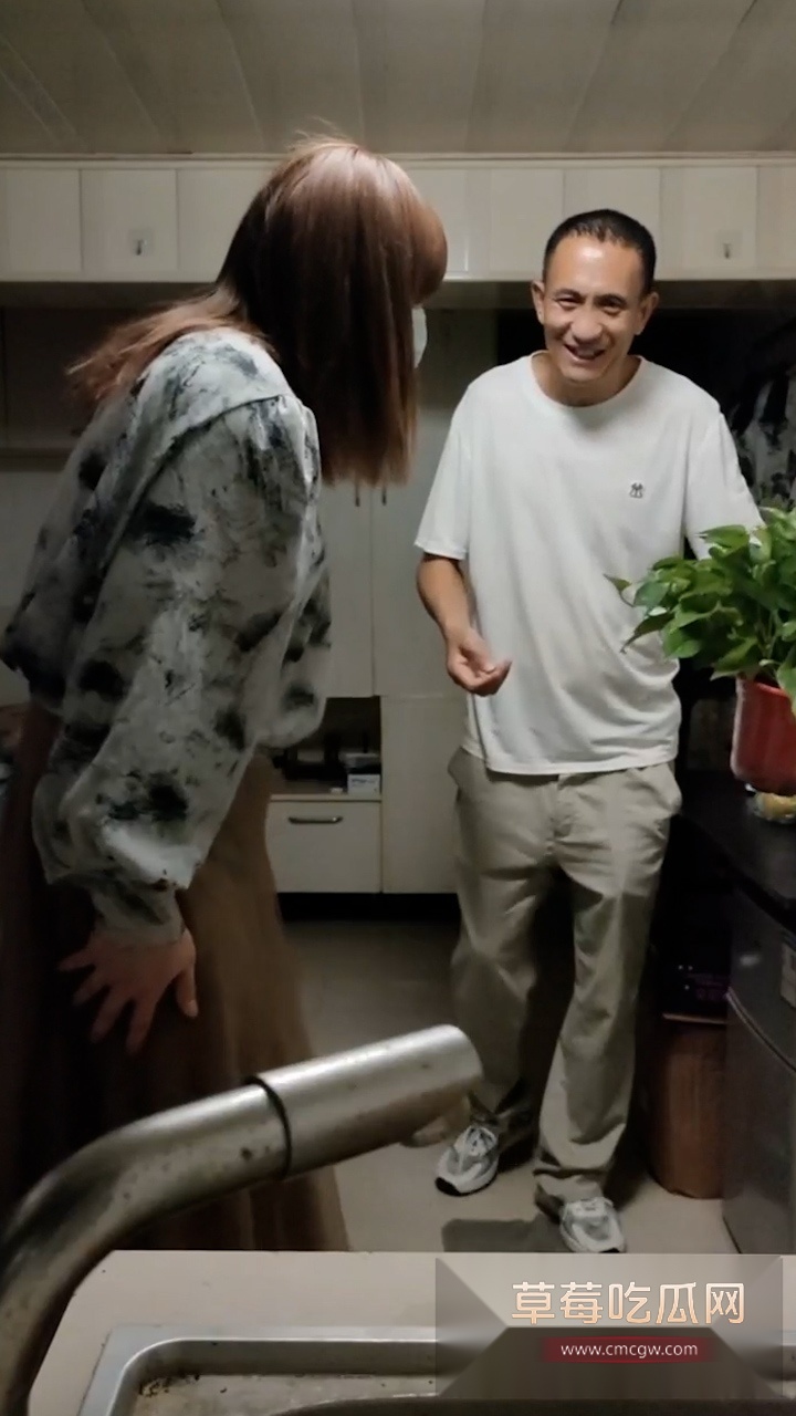 头条竖.00004908.Still031