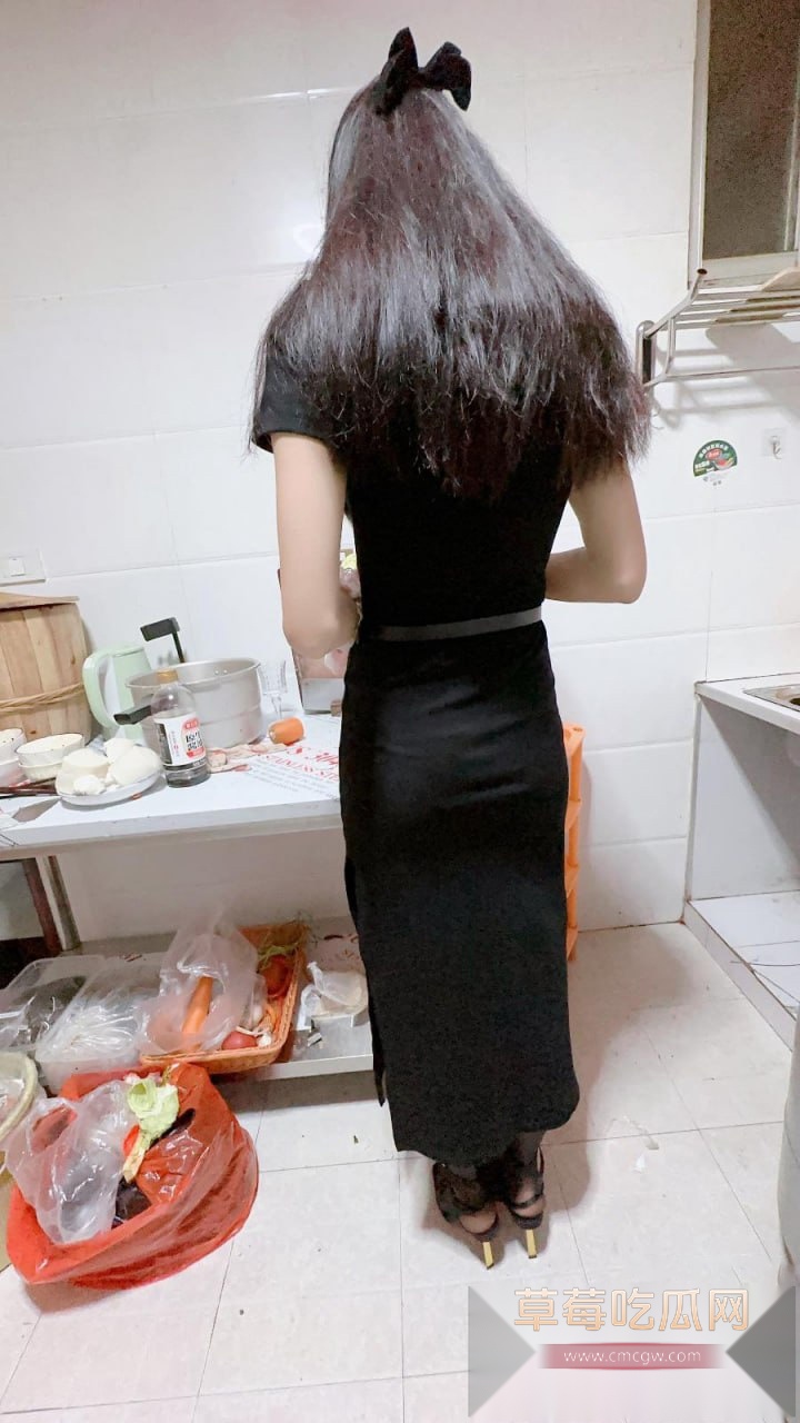 跟女儿第一次在车里操逼 7 跟女儿第一次在车里操逼 7