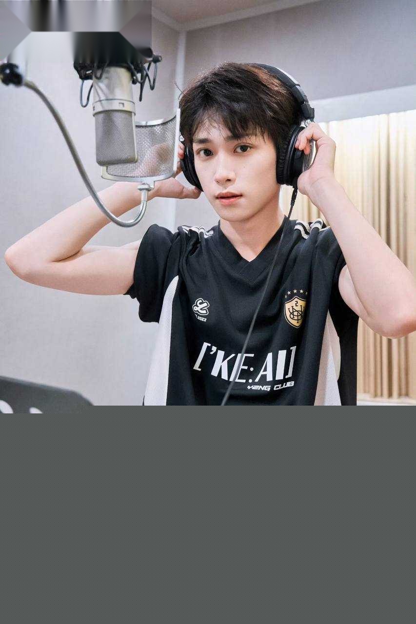 男星梓渝23.jpg 男星梓渝23.jpg