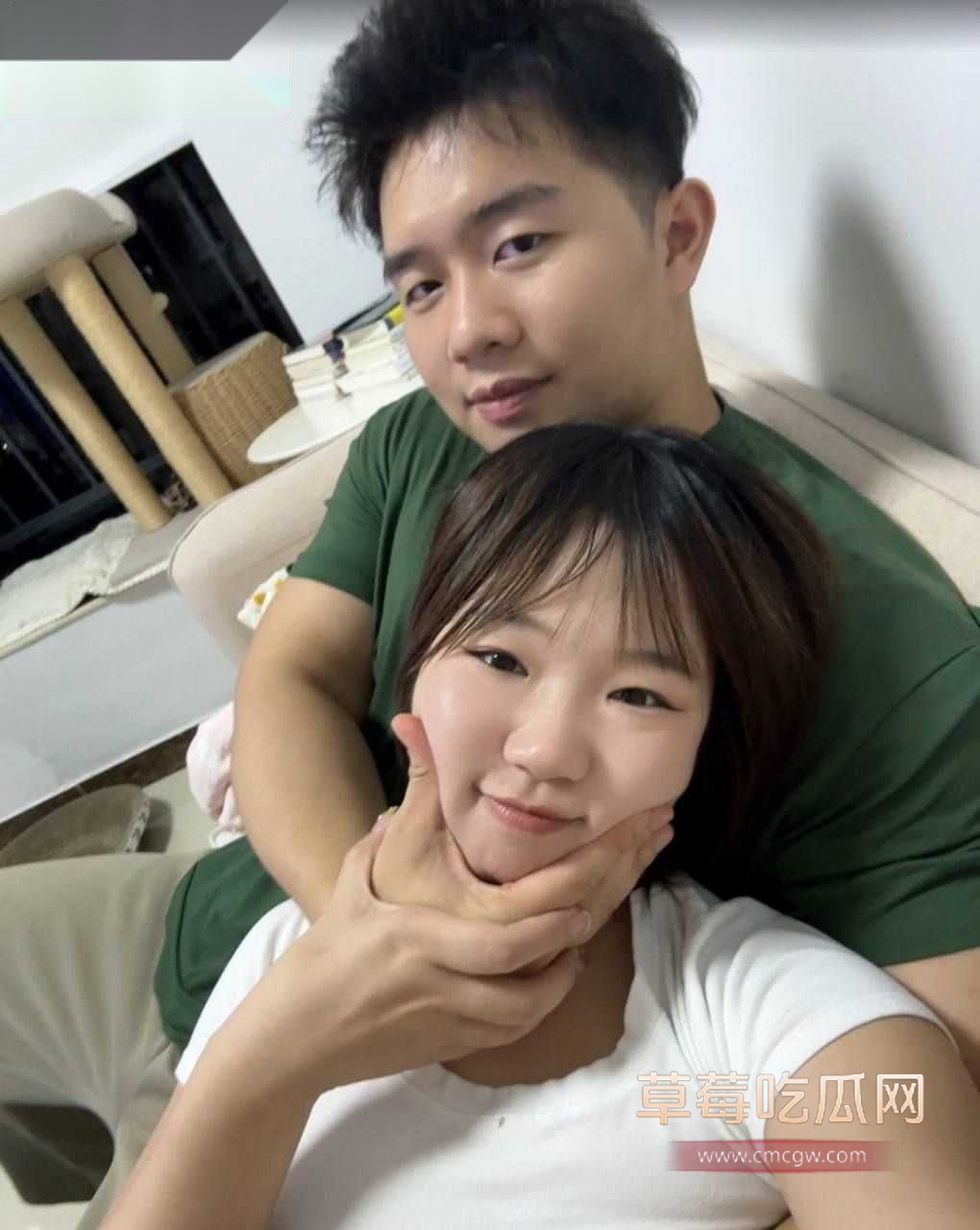 杨帆与我未婚妻魏嘉欣(袋鼠)24.jpg 杨帆与我未婚妻魏嘉欣(袋鼠)24.jpg