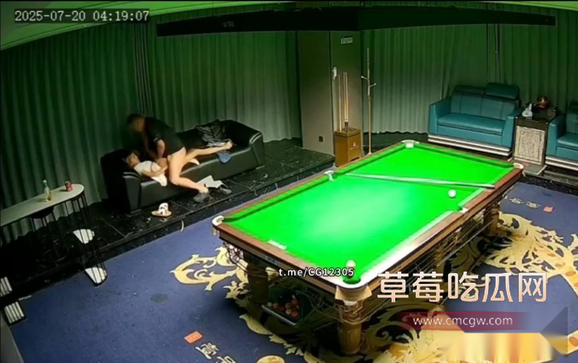 500块就在台球包厢里面开始性爱 5 500块就在台球包厢里面开始性爱 5