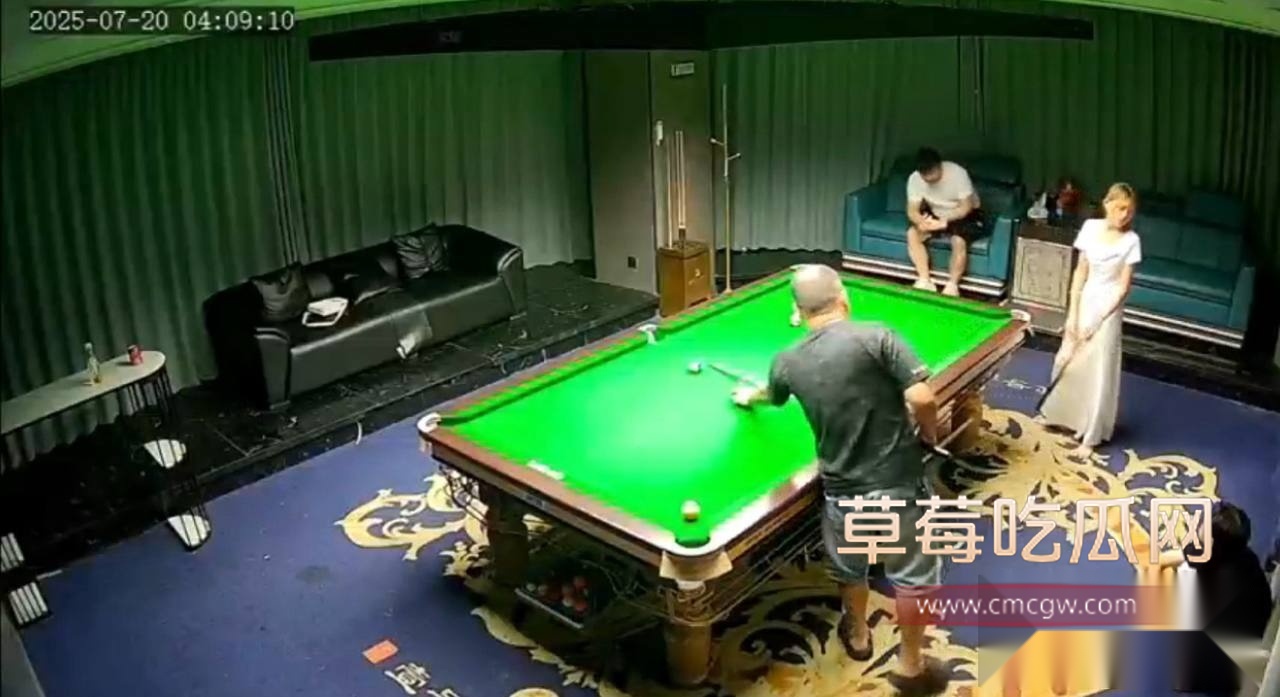 500块就在台球包厢里面开始性爱 6 500块就在台球包厢里面开始性爱 6