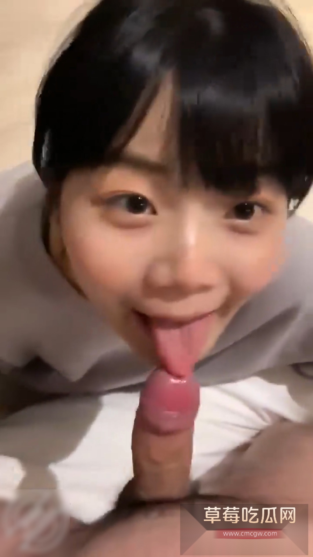 包皮小哥和公务员骚嫂子 2