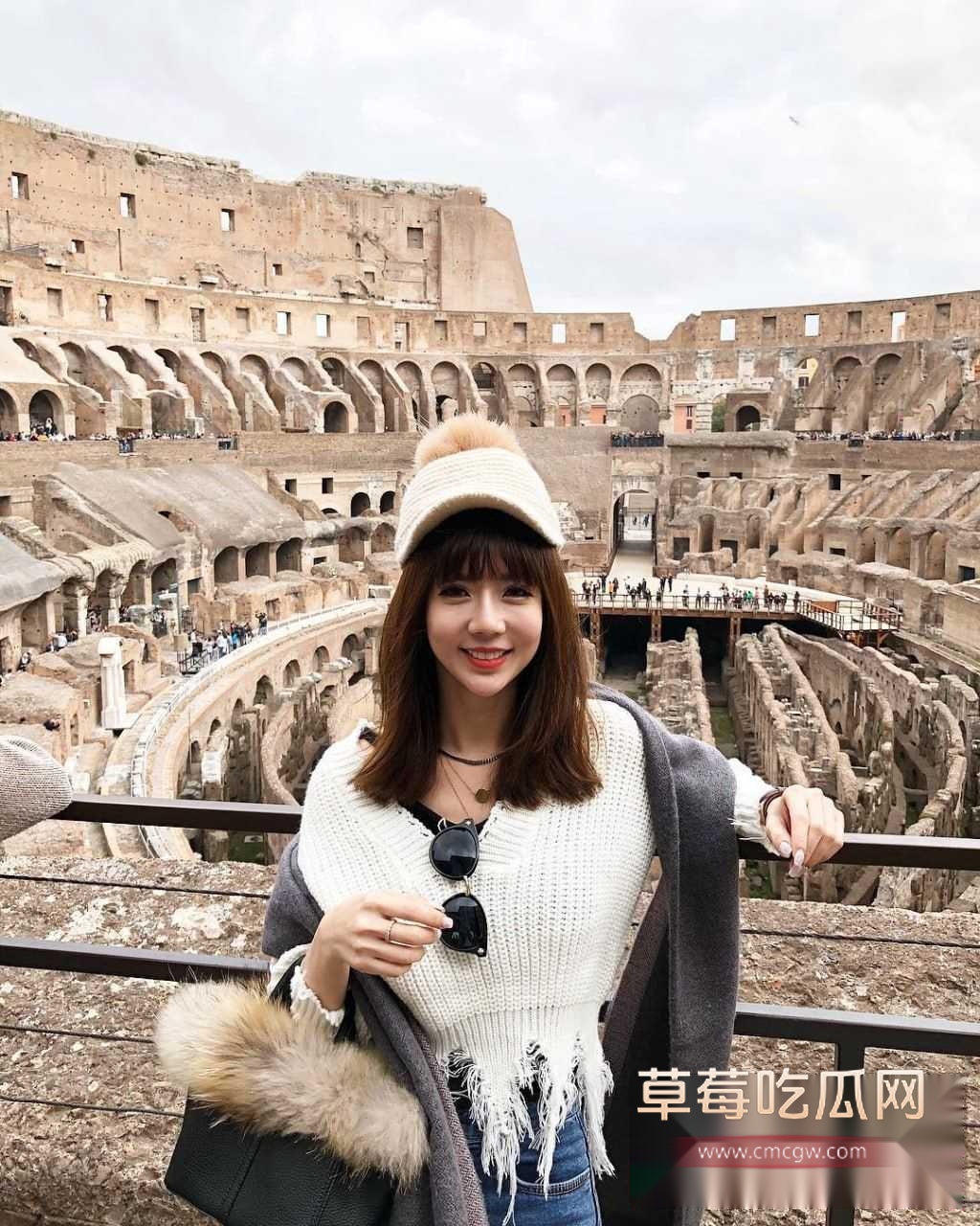 高颜值人妻Qbee张比比出轨情人视频曝光15 高颜值人妻Qbee张比比出轨情人视频曝光15