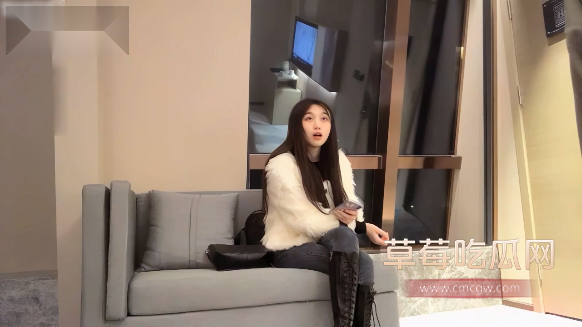 清纯嫩妹不仅笑起来甜美还很调皮1 清纯嫩妹不仅笑起来甜美还很调皮1