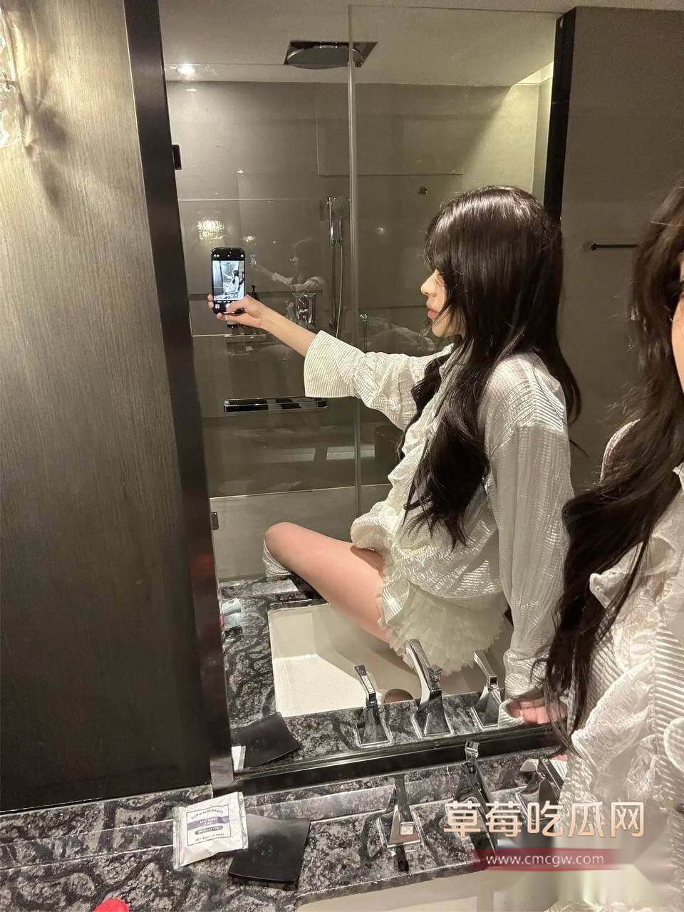齐婧煊不露脸自拍6.jpg