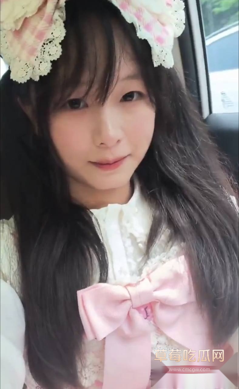 推特新晋福利姬小绒ovo 10