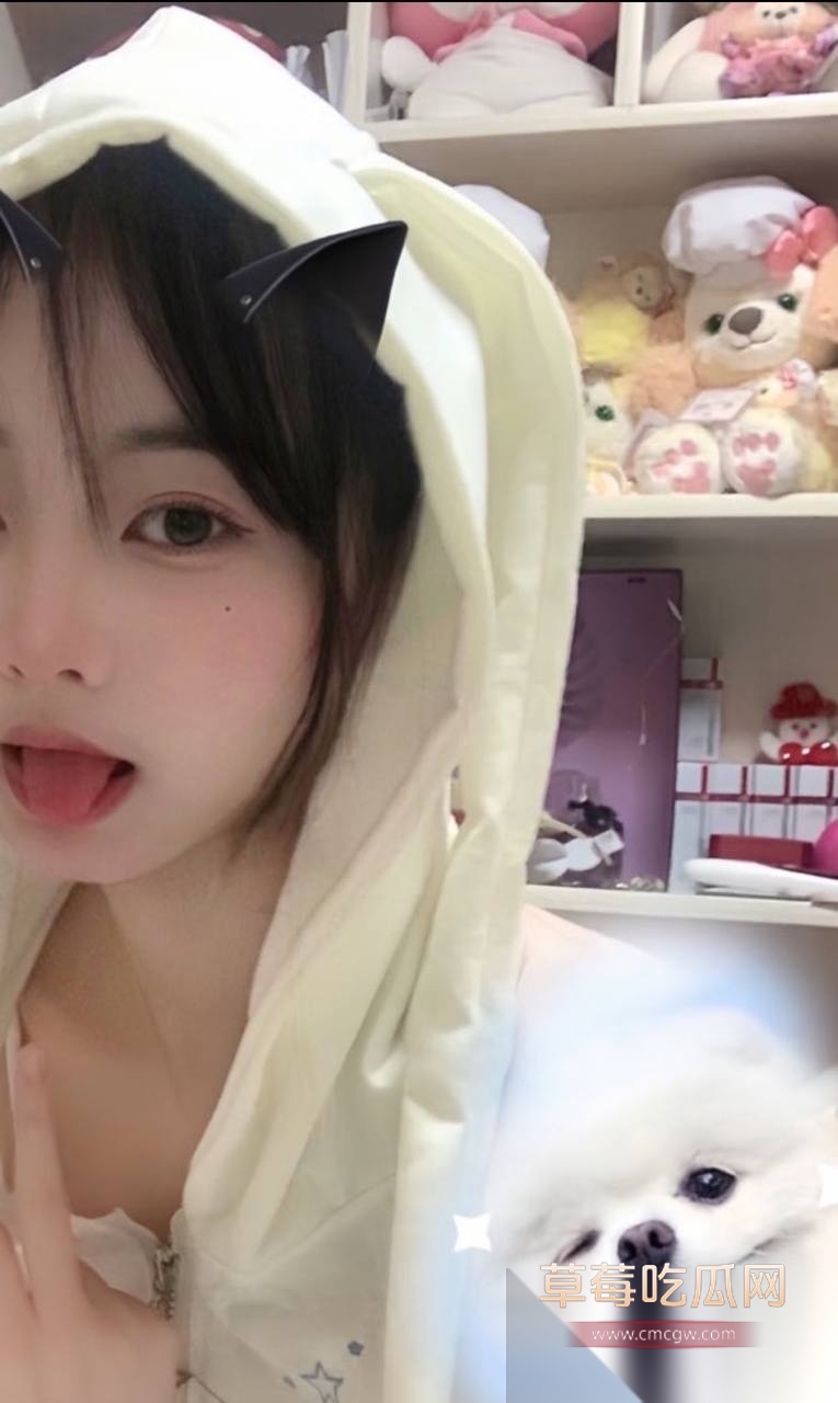 清纯颜值骚货2.jpg