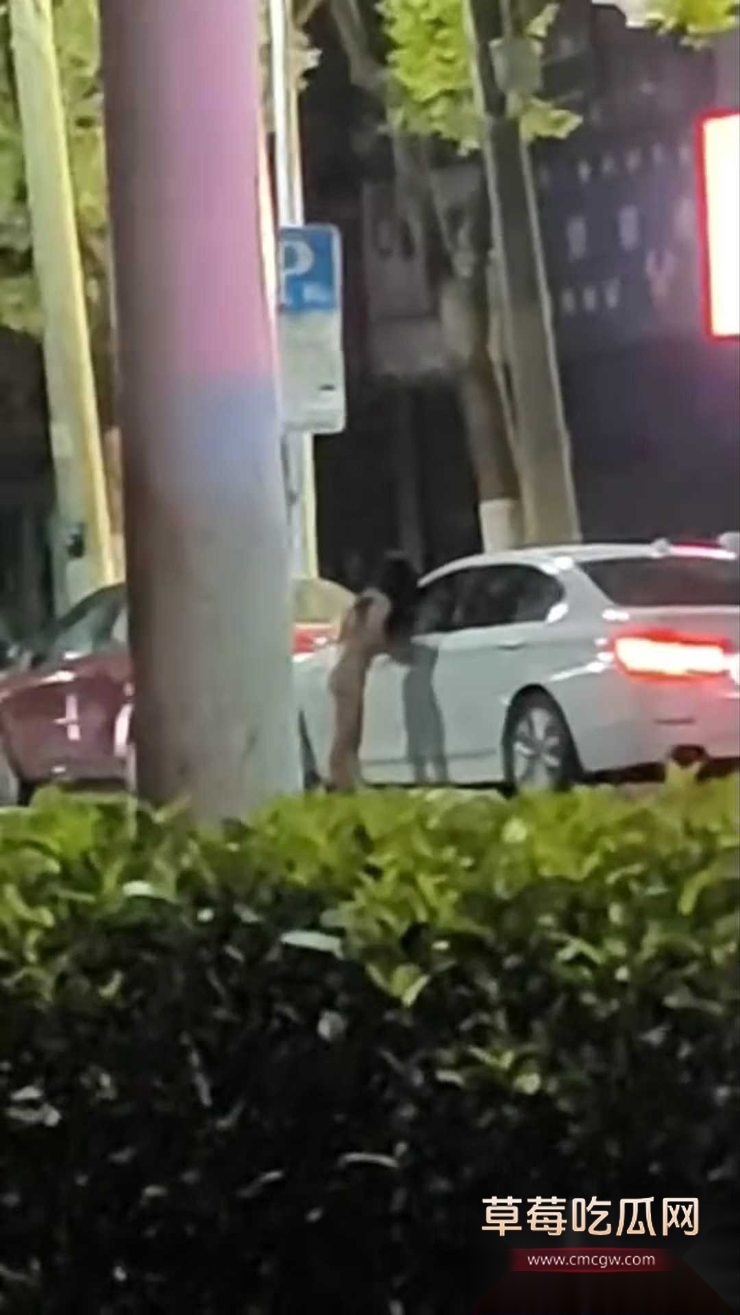 一言不合就脱衣服的小仙女 1 一言不合就脱衣服的小仙女 1
