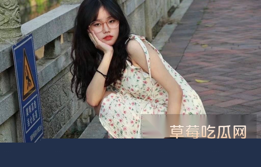 吴萌宿舍性爱自拍4 吴萌宿舍性爱自拍4