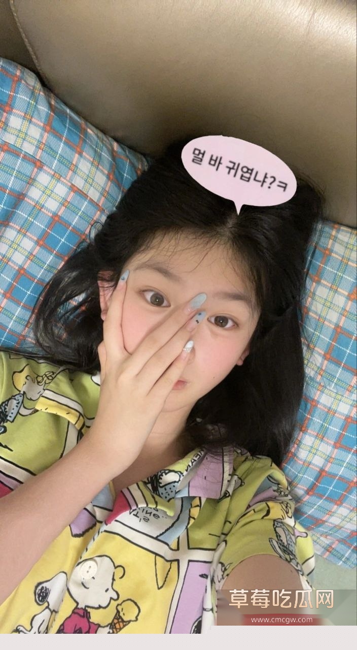 浙江临平职高高中生朱亦媛 9 浙江临平职高高中生朱亦媛 9
