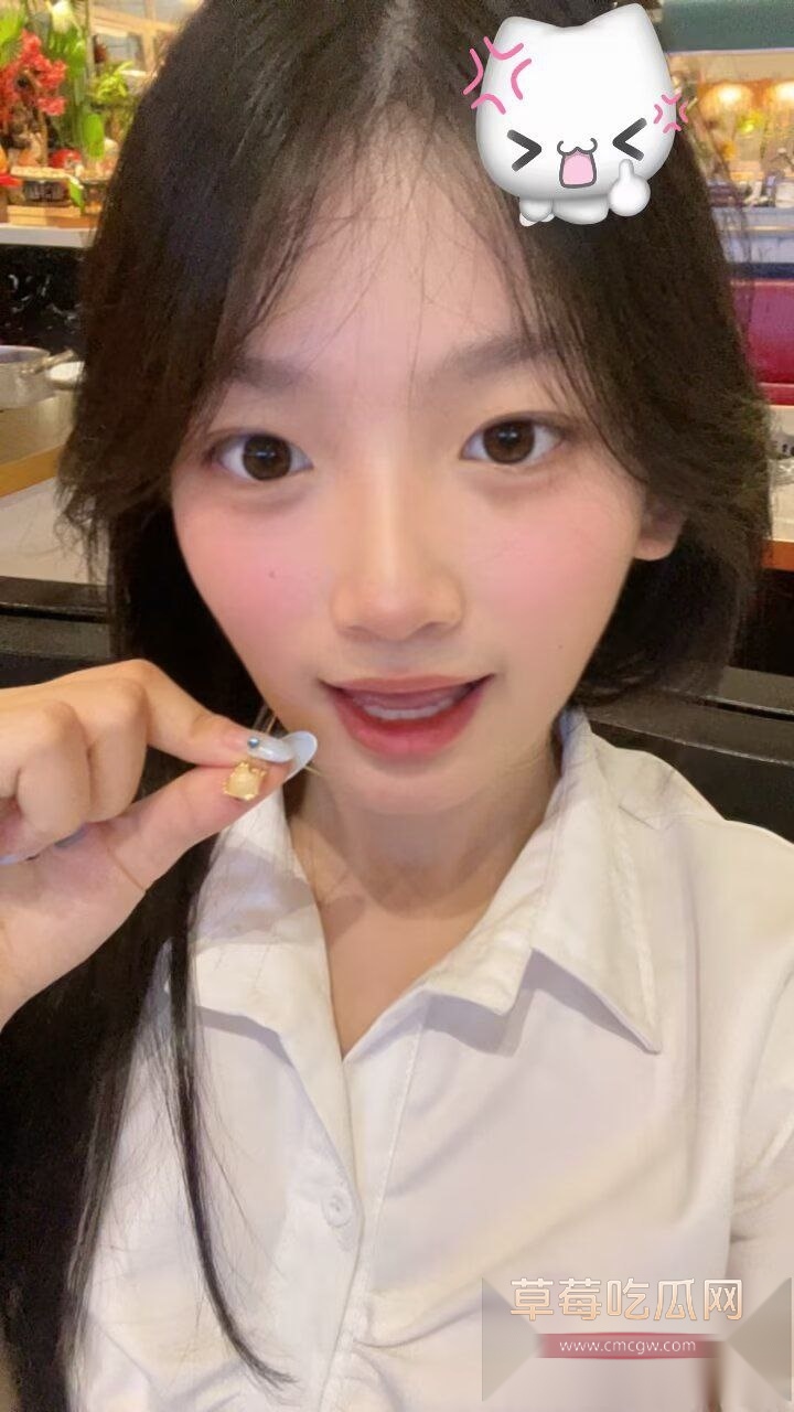 浙江临平职高高中生朱亦媛 22 浙江临平职高高中生朱亦媛 22