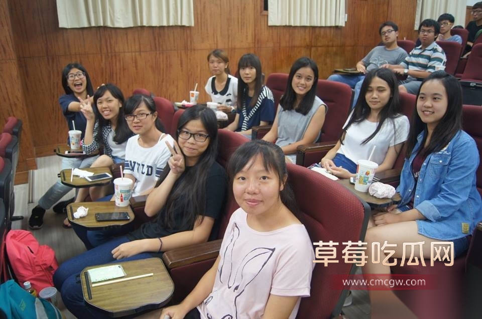 台湾中华大学淫荡母狗纪于婷 5 台湾中华大学淫荡母狗纪于婷 5