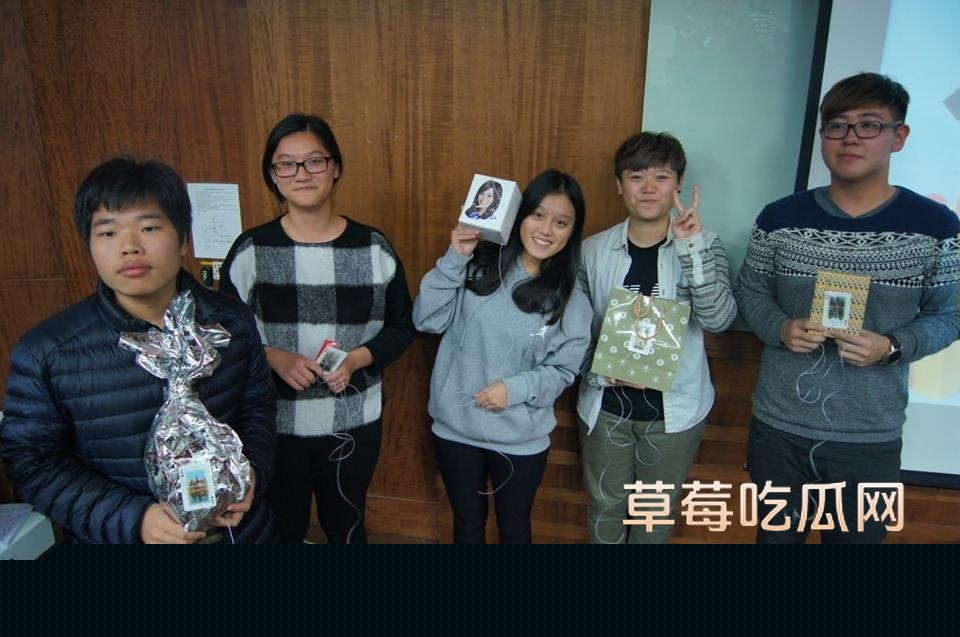 台湾中华大学淫荡母狗纪于婷 9 台湾中华大学淫荡母狗纪于婷 9