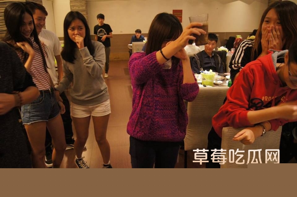 台湾中华大学淫荡母狗纪于婷 13 台湾中华大学淫荡母狗纪于婷 13