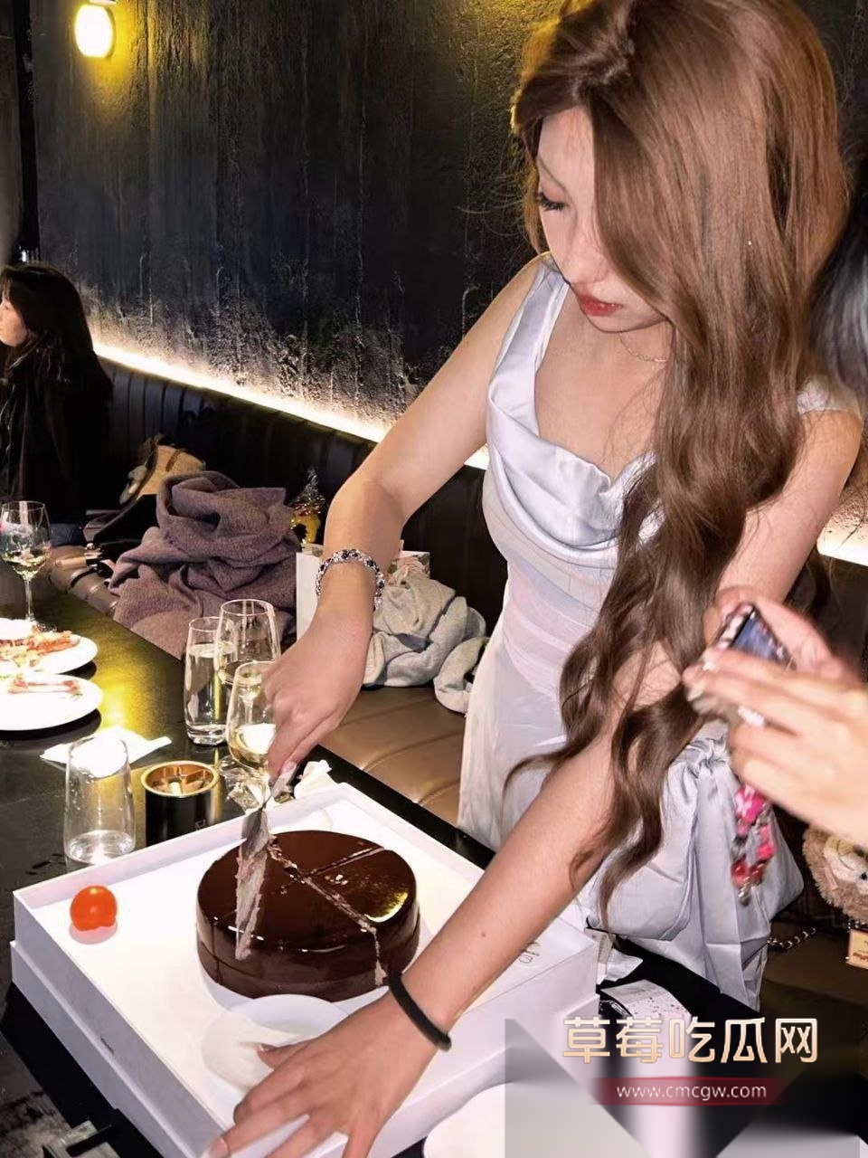 女网红1.jpg