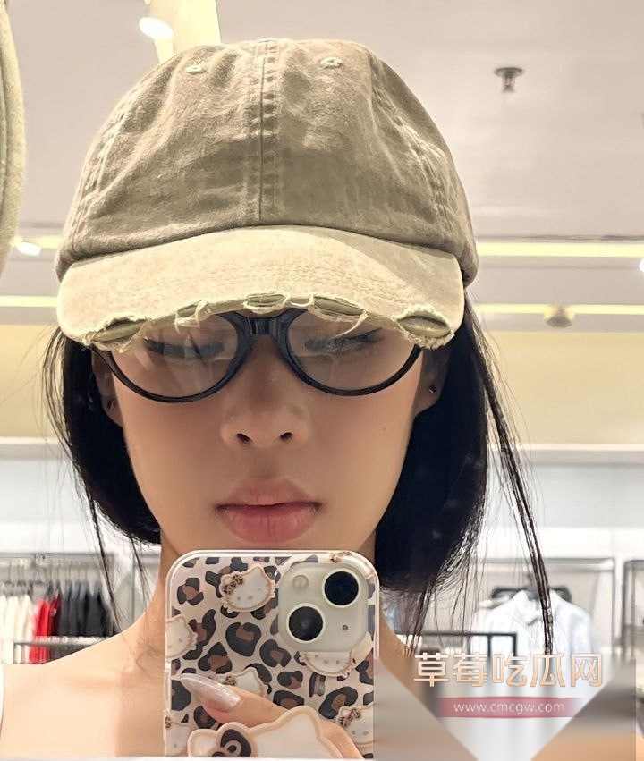 女网红4.jpg