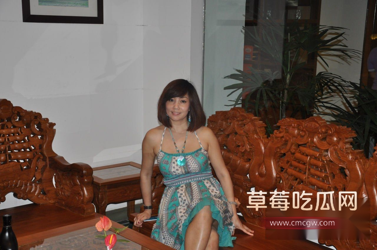 沈阳反差熟女张蕾1