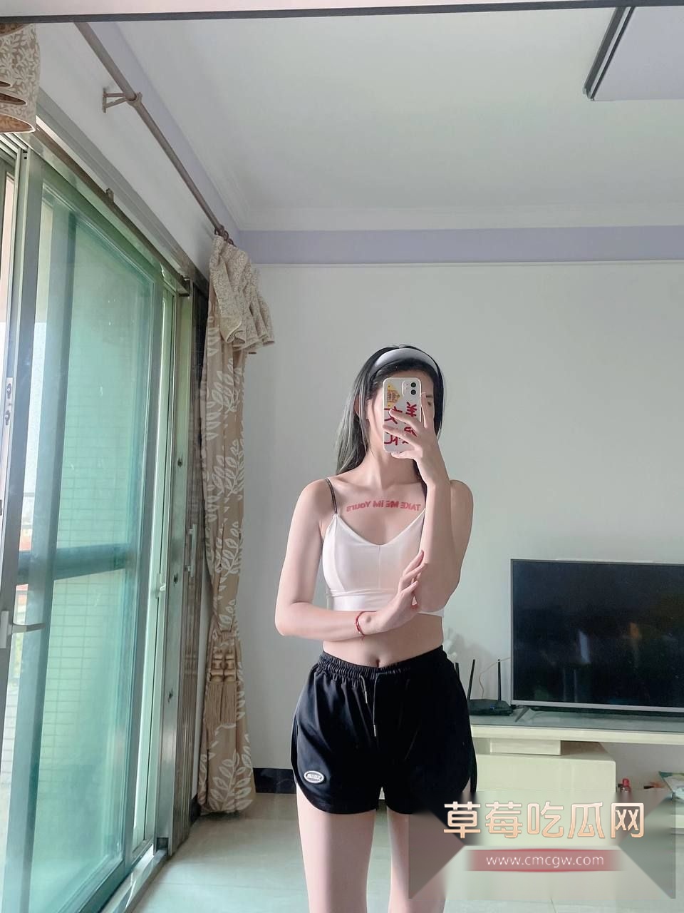 江西少妇李春兰出轨暴露海豚纹身遭到实锤 和炮友酒店猛干高潮一整夜 与废物老公形成鲜明对比