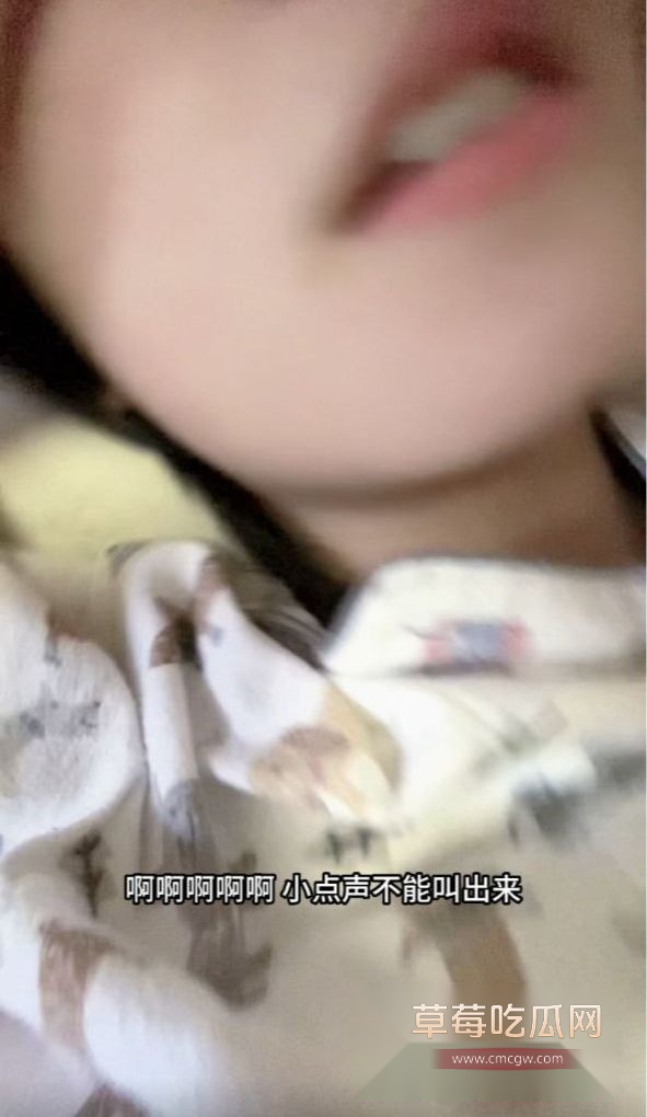 和亲侄女卧室偷情2