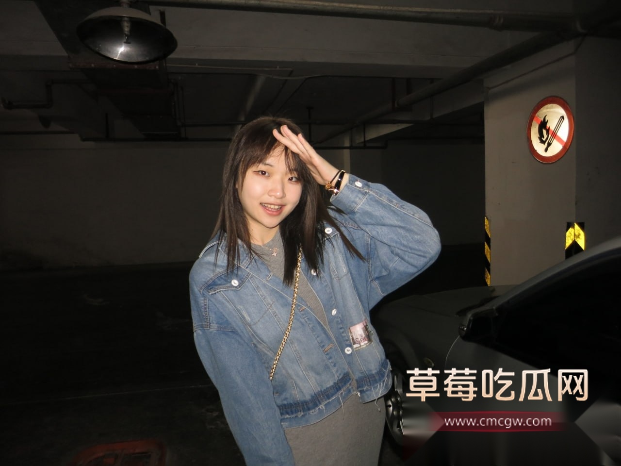 高颜苗条身材大学生被土豪包养 19 高颜苗条身材大学生被土豪包养 19