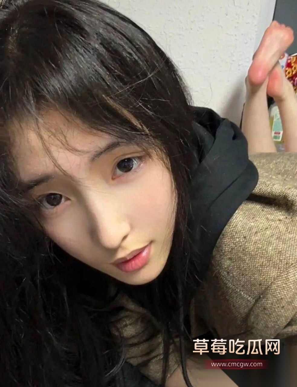 某艺术系女大学生 22 某艺术系女大学生 22