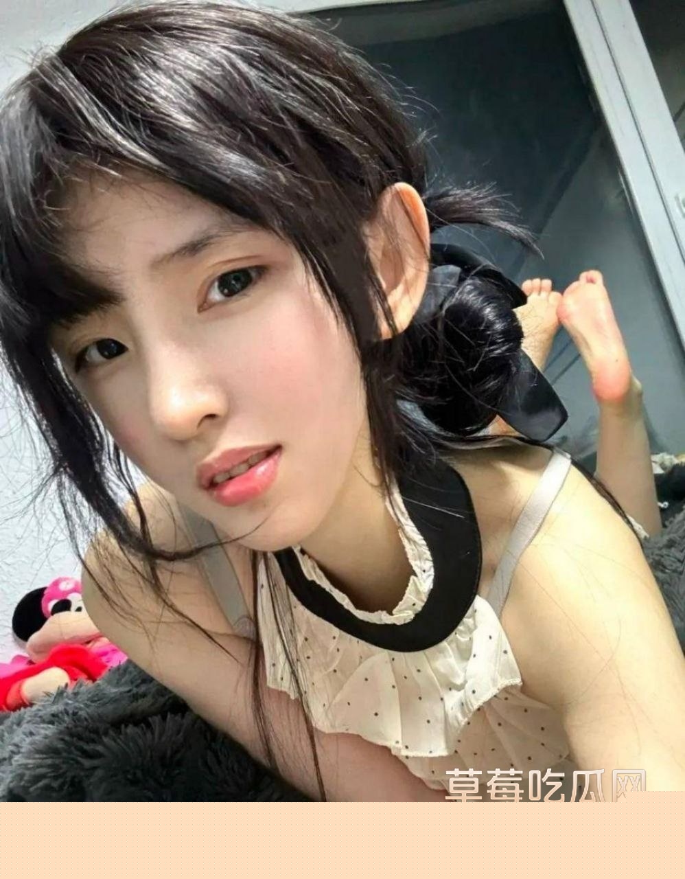 某艺术系女大学生 26 某艺术系女大学生 26