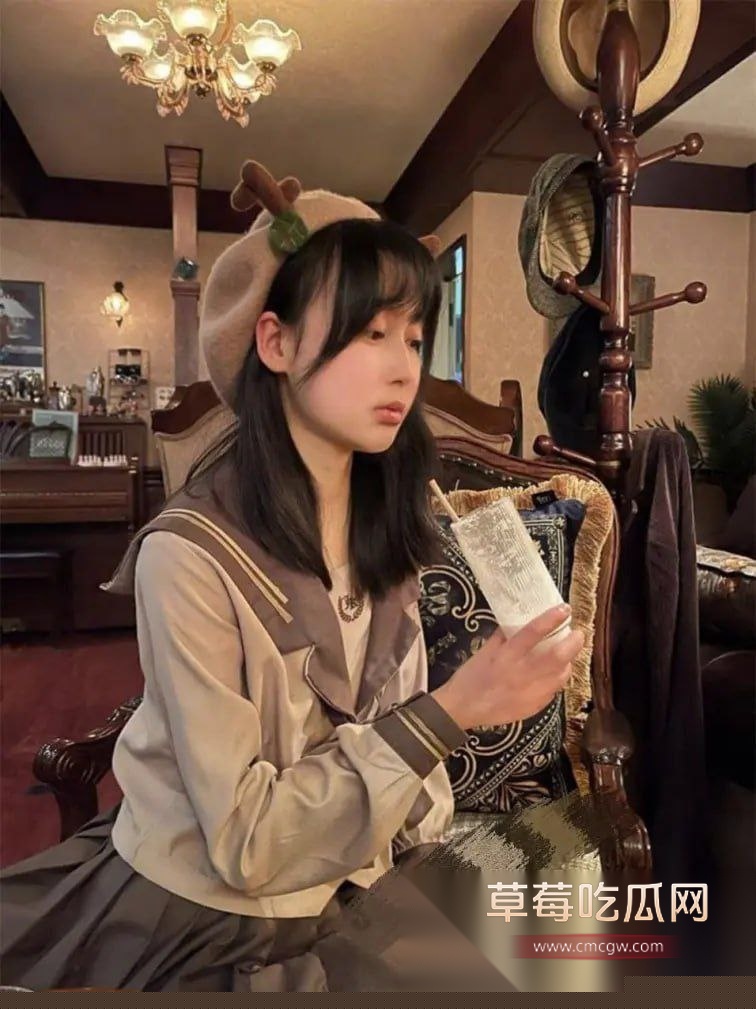 别都商学院工商管理专业大四学姐邵依依 14 别都商学院工商管理专业大四学姐邵依依 14