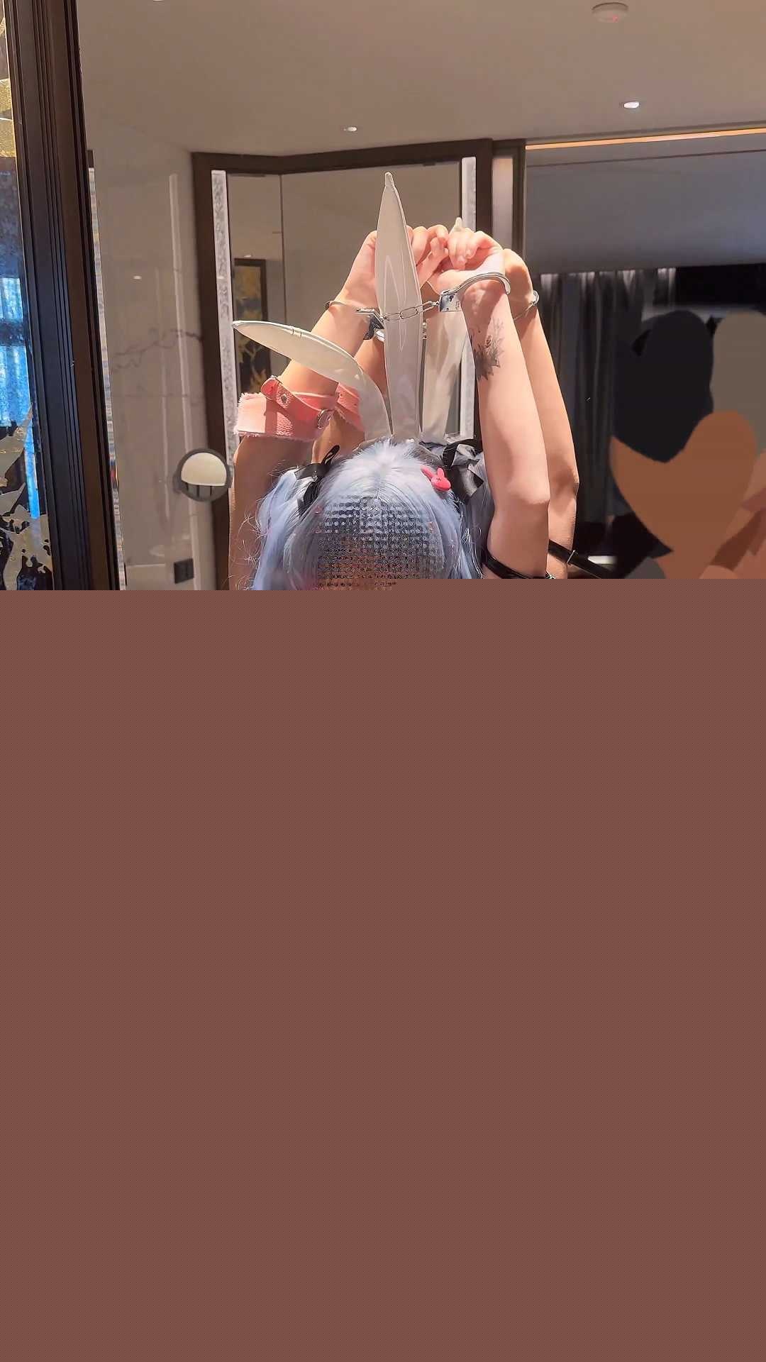 6 6
