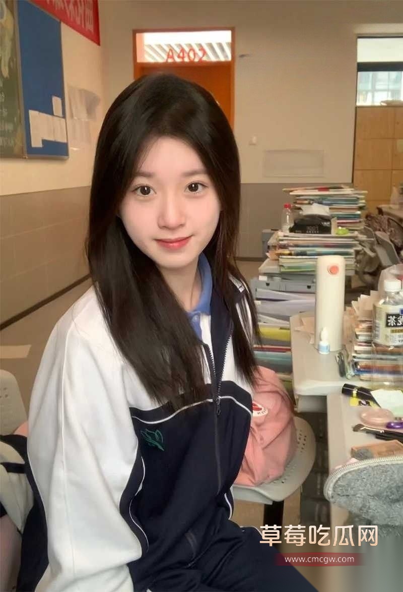 四川巴中00后嫩妹陈佳钰 13 四川巴中00后嫩妹陈佳钰 13