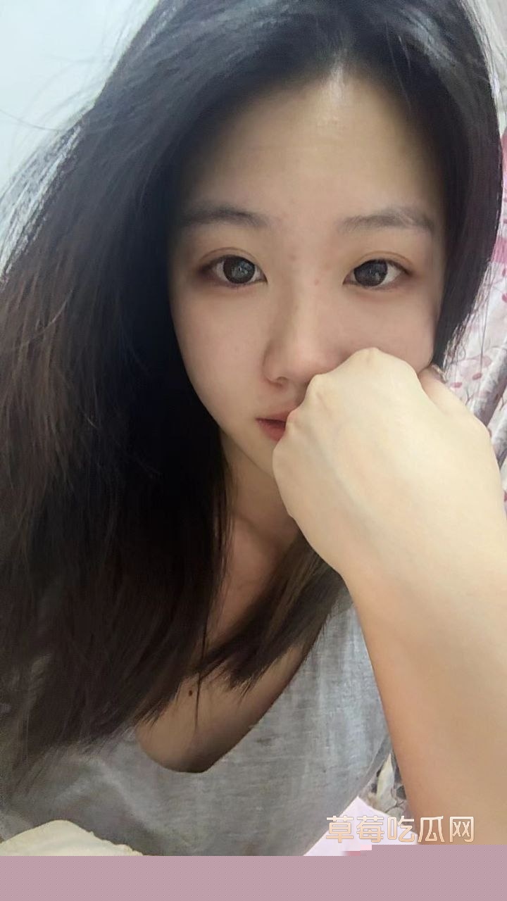 性感极品身材眼镜妹 15 性感极品身材眼镜妹 15